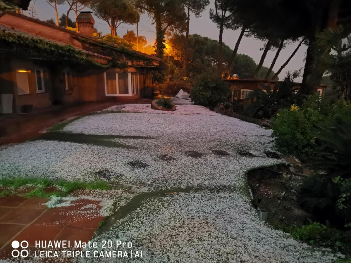 Villa Maresme & Villa Rosa Mataró Exterior foto