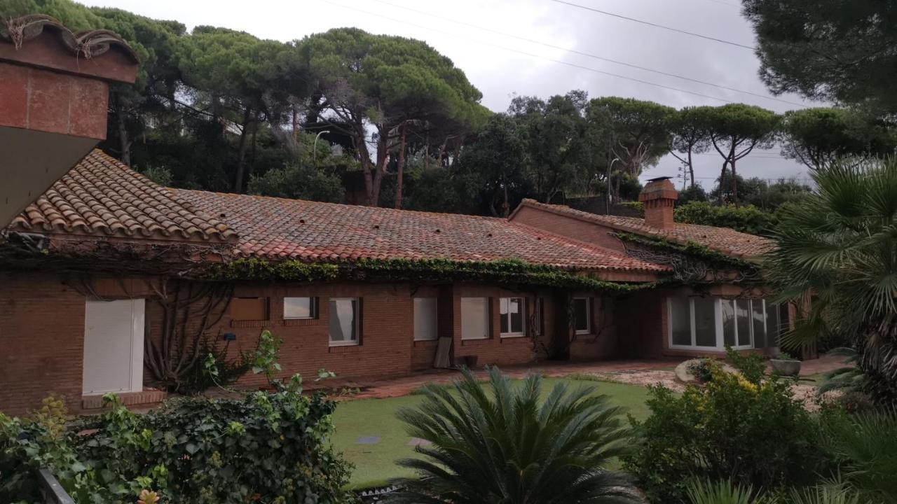 Villa Maresme & Villa Rosa Mataró Exterior foto